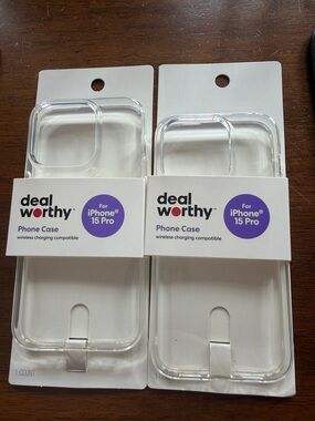 2 iPhone 15 Pro Clear Phone Case